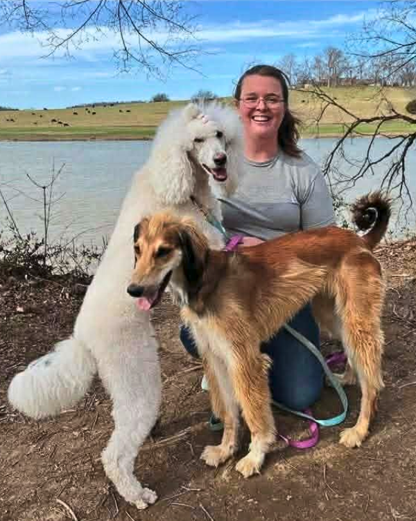 This is the Ridgeside K9 Knoxville Groomer Flora